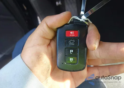 2018 Toyota Highlander Xle z USA, uszkodzony, nr VIN 5TDJZRFH3JS825072